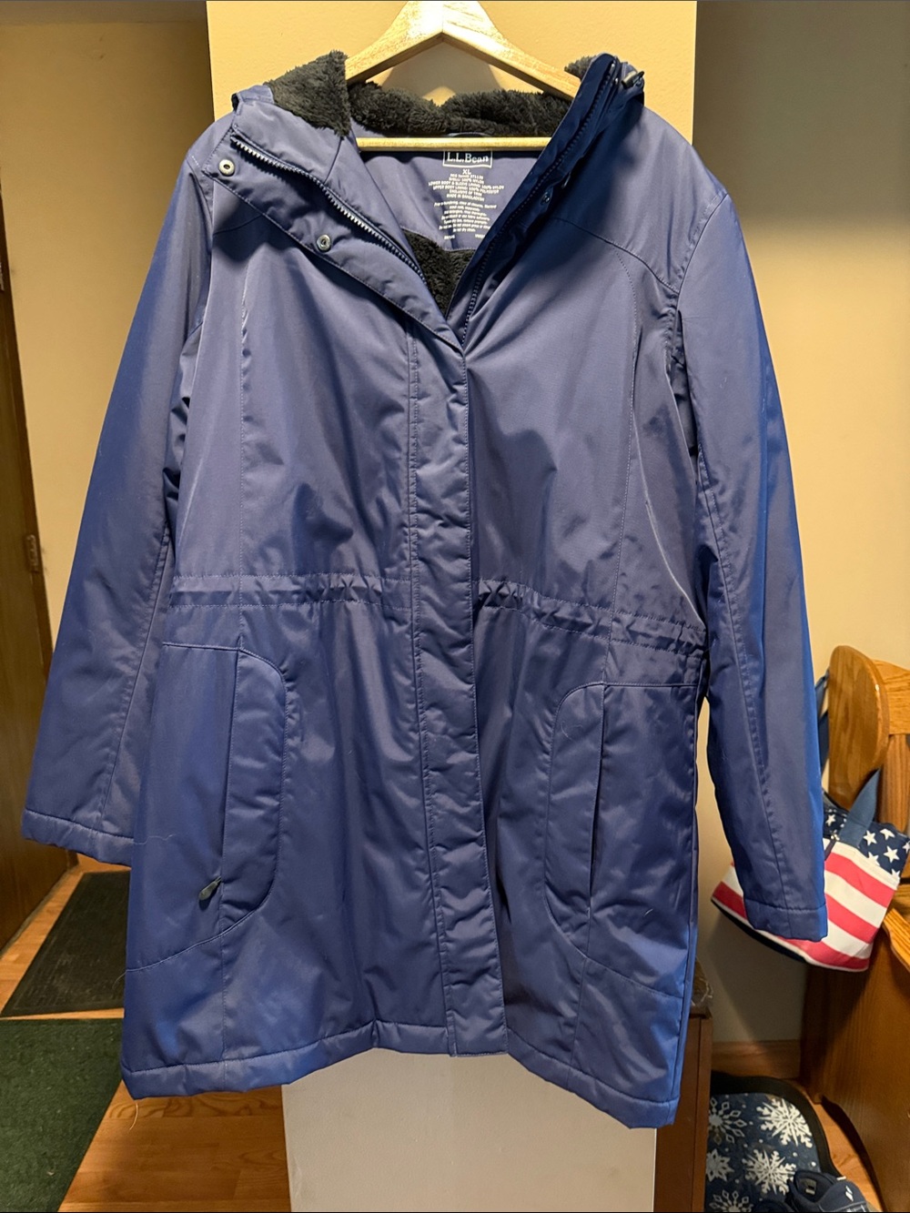 LL BEAN WOMENS COAT